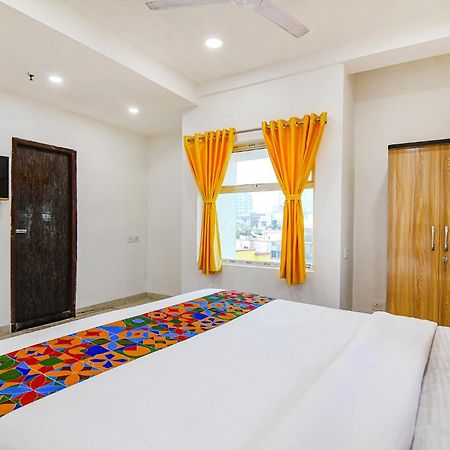 Fabhotel Grand Hazra Inn - Nr Ballygunge Station 콜카타 외부 사진
