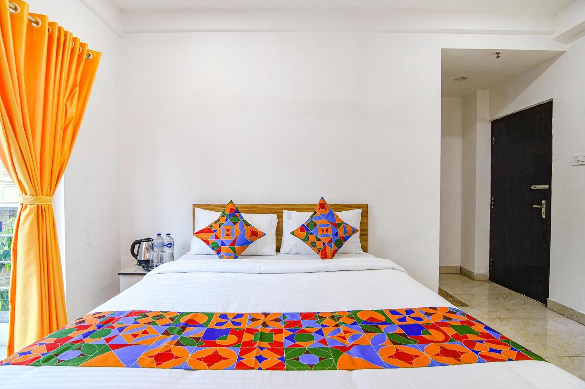 Fabhotel Grand Hazra Inn - Nr Ballygunge Station 콜카타 외부 사진