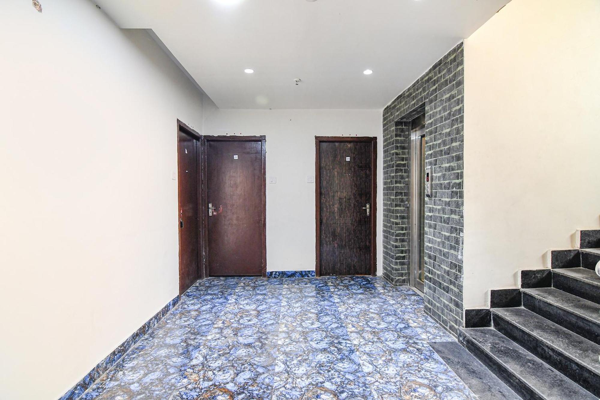 Fabhotel Grand Hazra Inn - Nr Ballygunge Station 콜카타 외부 사진