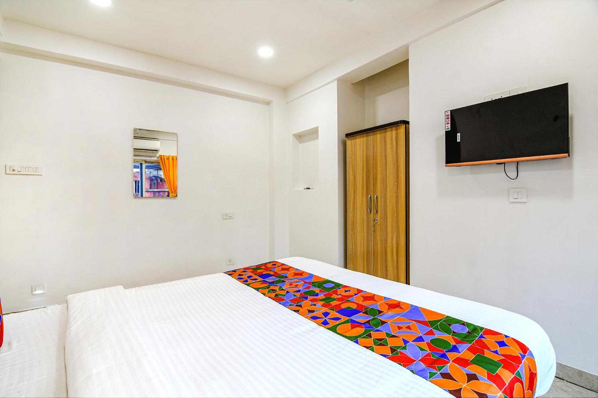 Fabhotel Grand Hazra Inn - Nr Ballygunge Station 콜카타 외부 사진